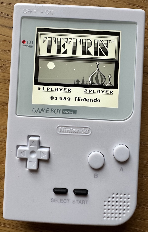 Refurbished Game Boy Pocket in white